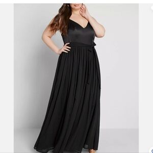 MODCLOTH Meant to be V-neck Maxi